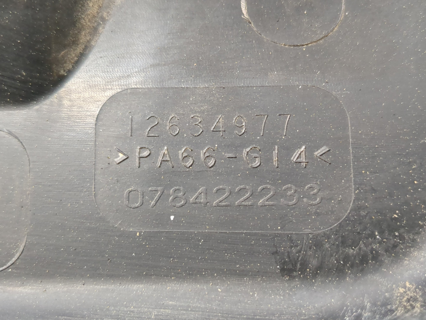 2011 Chevrolet Equinox Engine Cover - Oemusedautoparts1.com