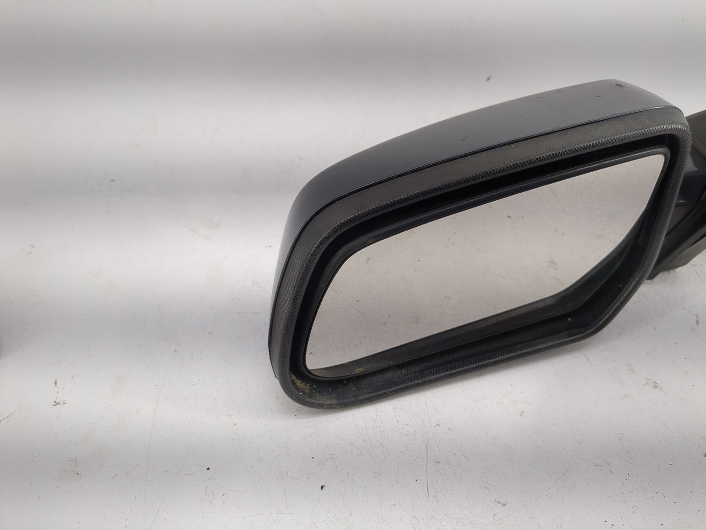 2010-2011 Chevrolet Equinox Side Mirror Replacement Driver Left View Door Mirror P/N:20858727 Fits Fits 2010 2011 OEM Used A