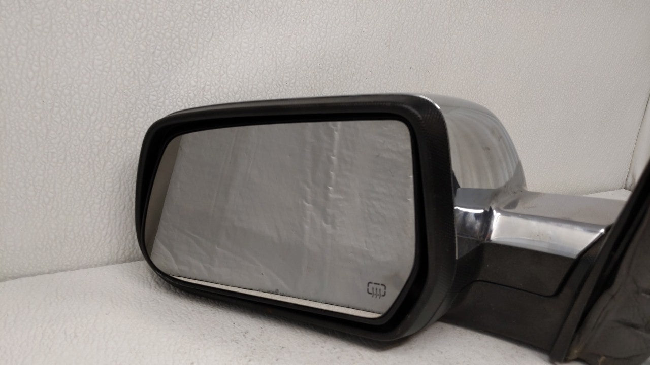 2010-2011 Chevrolet Equinox Driver Side View Mirror - Left Door Mirror OEM Used - Oemusedautoparts1.com