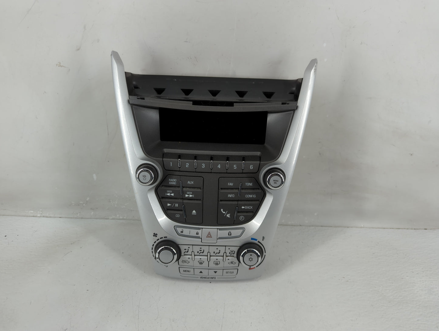 2010-2011 Chevrolet Equinox Radio AM FM Cd Player Receiver Replacement P/N:90025-295 Fits Fits 2010 2011 OEM Used Auto Parts