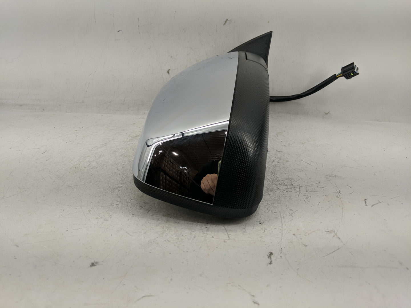 2010-2011 Chevrolet Equinox Passenger Right Side View Manual Door Mirror - Oemusedautoparts1.com