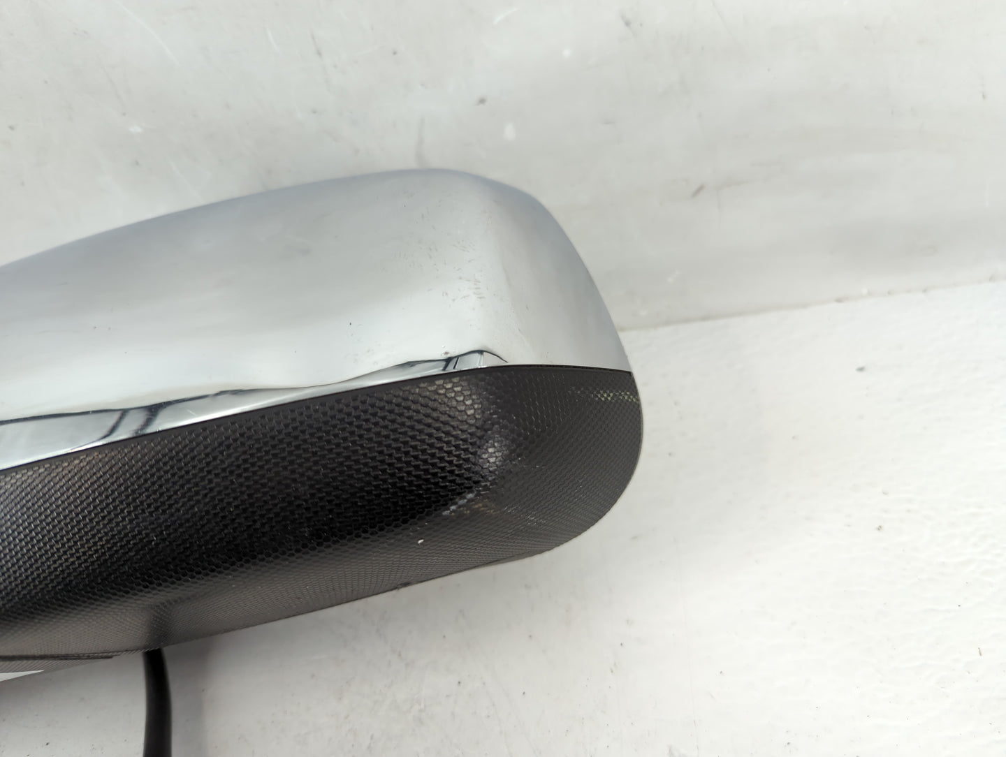 2010-2011 Chevrolet Equinox Side Mirror Replacement Driver Left View Door Mirror P/N:20858712 Fits Fits 2010 2011 OEM Used A