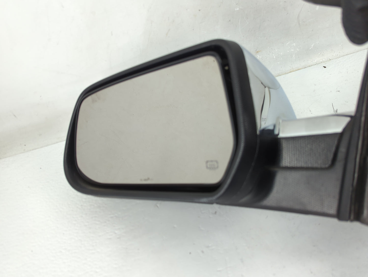 2010-2011 Chevrolet Equinox Side Mirror Replacement Driver Left View Door Mirror P/N:20858712 Fits Fits 2010 2011 OEM Used A