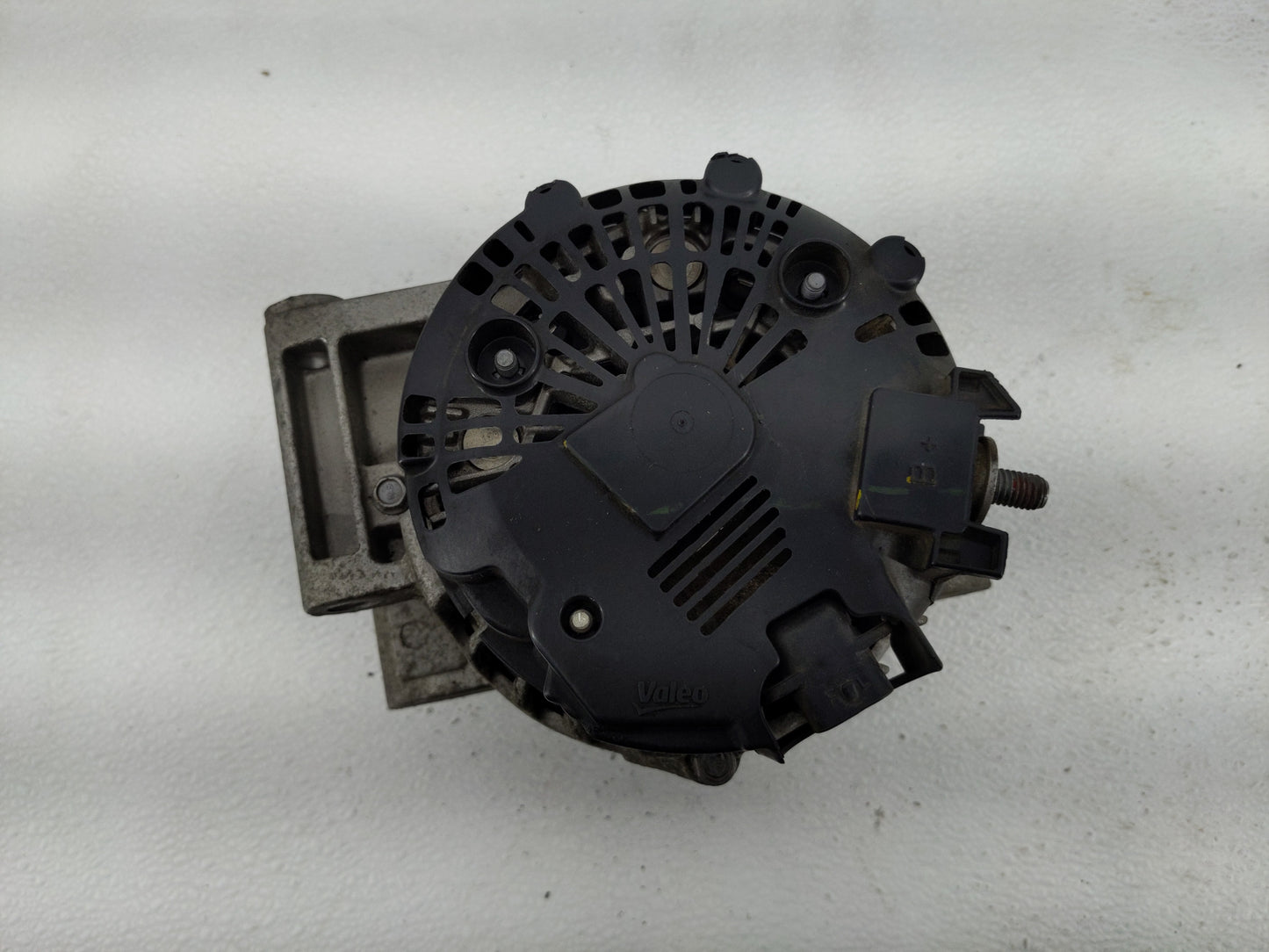 2010-2017 Chevrolet Equinox Alternator Replacement Generator Charging Assembly Engine OEM P/N:13500315 Fits OEM Used Auto Pa
