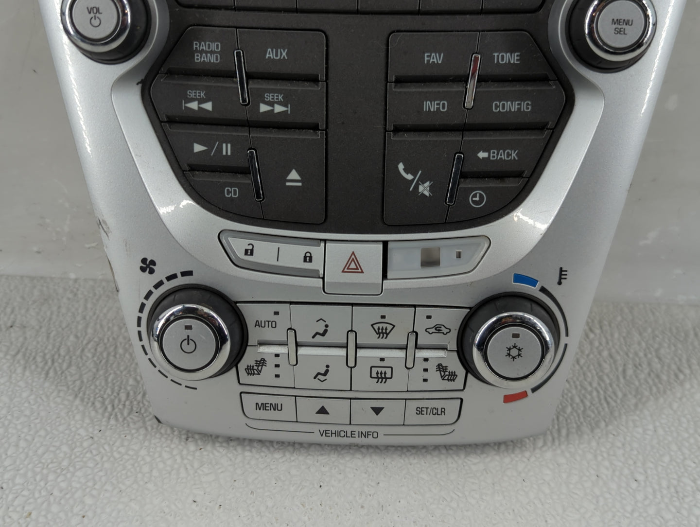 2011 Chevrolet Equinox Climate Control Module Temperature AC/Heater Replacement P/N:95952766G Fits OEM Used Auto Parts - Oem
