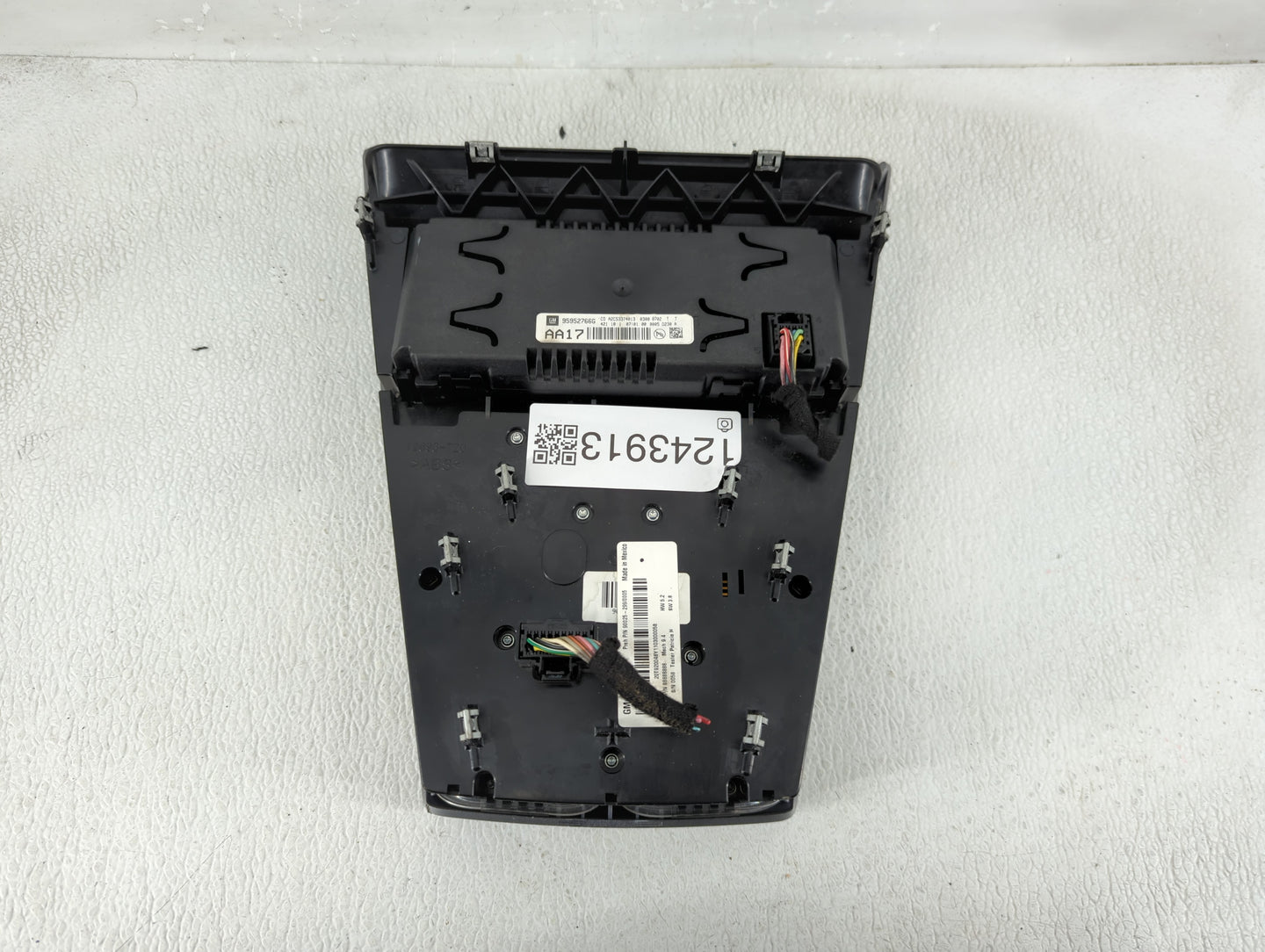 2011 Chevrolet Equinox Climate Control Module Temperature AC/Heater Replacement P/N:95952766G Fits OEM Used Auto Parts - Oem