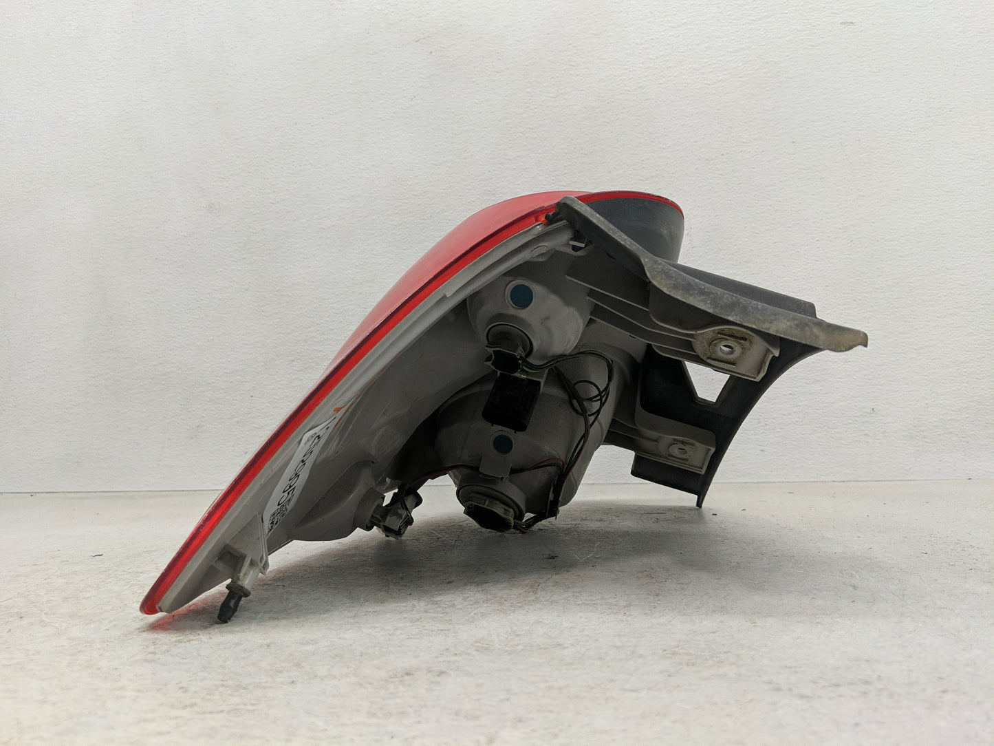2010-2015 Chevrolet Equinox Tail Light Assembly Passenger Right OEM Fits Fits 2010 2011 2012 2013 2014 2015 OEM Used Auto Pa