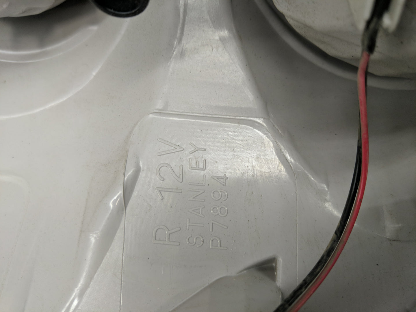 2010-2015 Chevrolet Equinox Tail Light Assembly Passenger Right OEM Fits Fits 2010 2011 2012 2013 2014 2015 OEM Used Auto Pa
