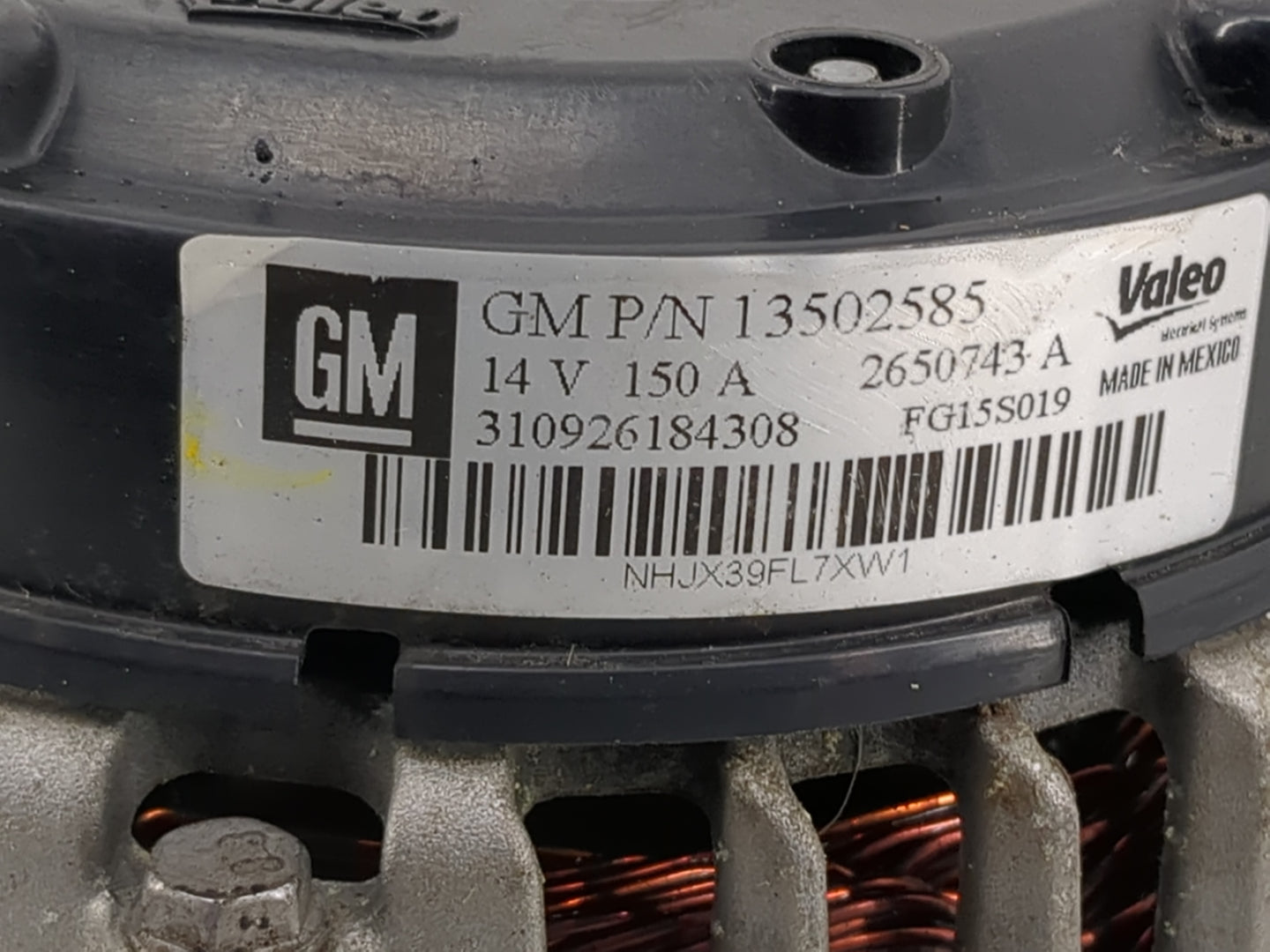 2010-2012 Chevrolet Equinox Alternator Replacement Generator Charging Assembly Engine OEM P/N:2650743 A 13502585 Fits OEM Us