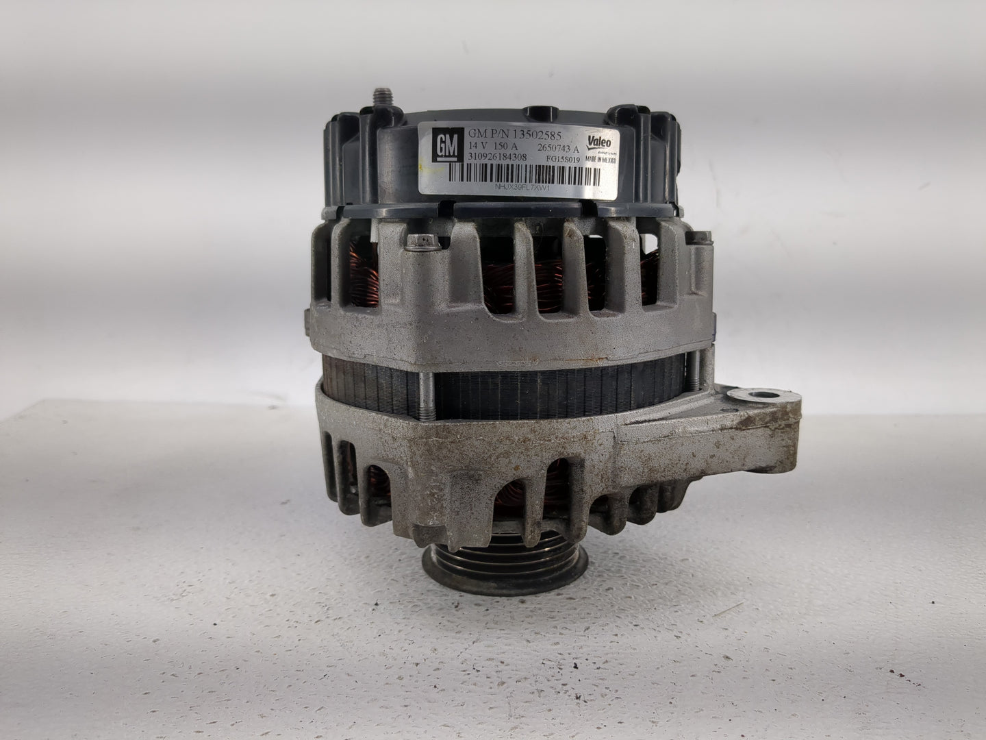 2010-2012 Chevrolet Equinox Alternator Replacement Generator Charging Assembly Engine OEM P/N:2650743 A 13502585 Fits OEM Us