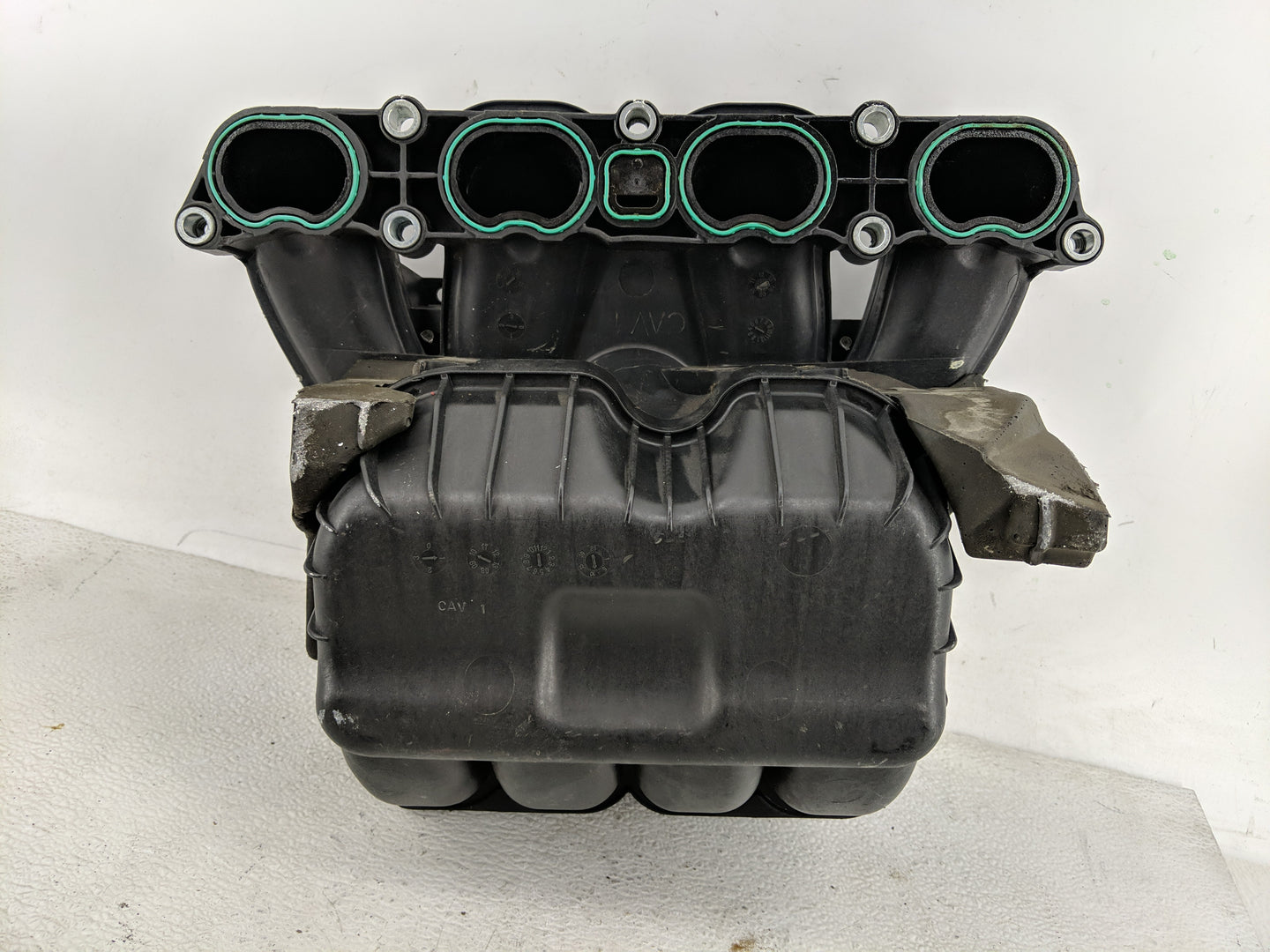 2010-2017 Chevrolet Equinox Air Intake Manifold P/N:T326325G1814 Fits Fits 2010 2011 2012 2013 2014 2015 2016 2017 OEM Used 