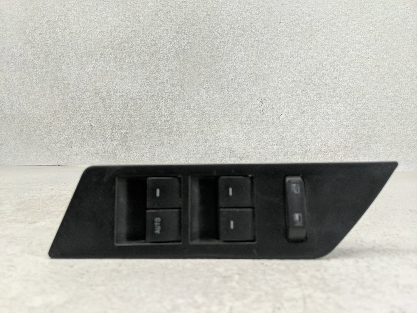 2010-2017 Chevrolet Equinox Master Power Window Switch Replacement Driver Side Left Fits OEM Used Auto Parts - Oemusedautopa