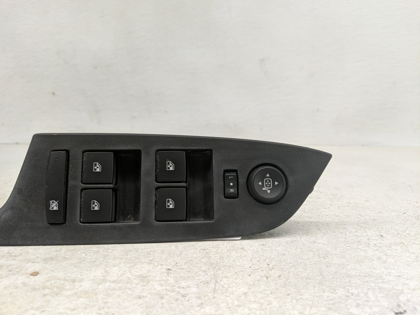 2010-2017 Chevrolet Equinox Master Power Window Switch Replacement Driver Side Left Fits OEM Used Auto Parts - Oemusedautopa