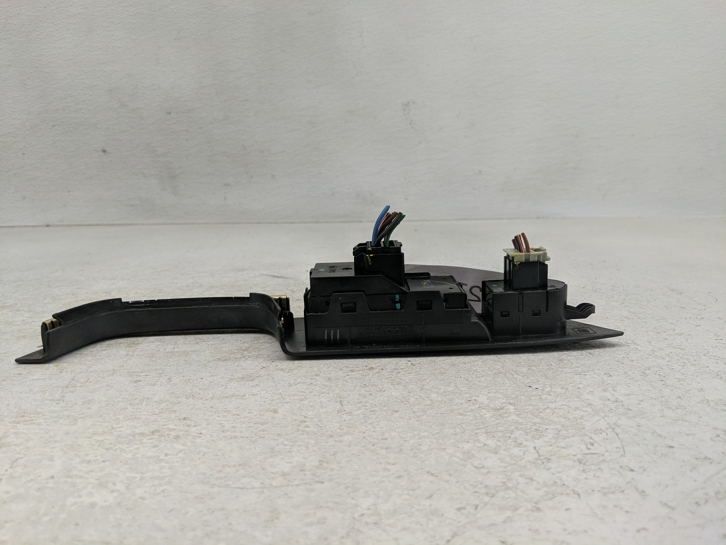 2010-2017 Chevrolet Equinox Master Power Window Switch Replacement Driver Side Left Fits OEM Used Auto Parts - Oemusedautopa