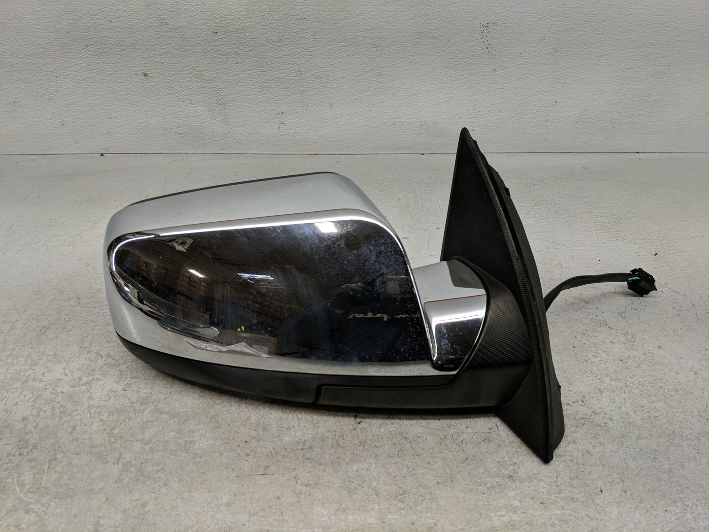 2010-2011 Chevrolet Equinox Side Mirror Replacement Passenger Right View Door Mirror Fits Fits 2010 2011 OEM Used Auto Parts