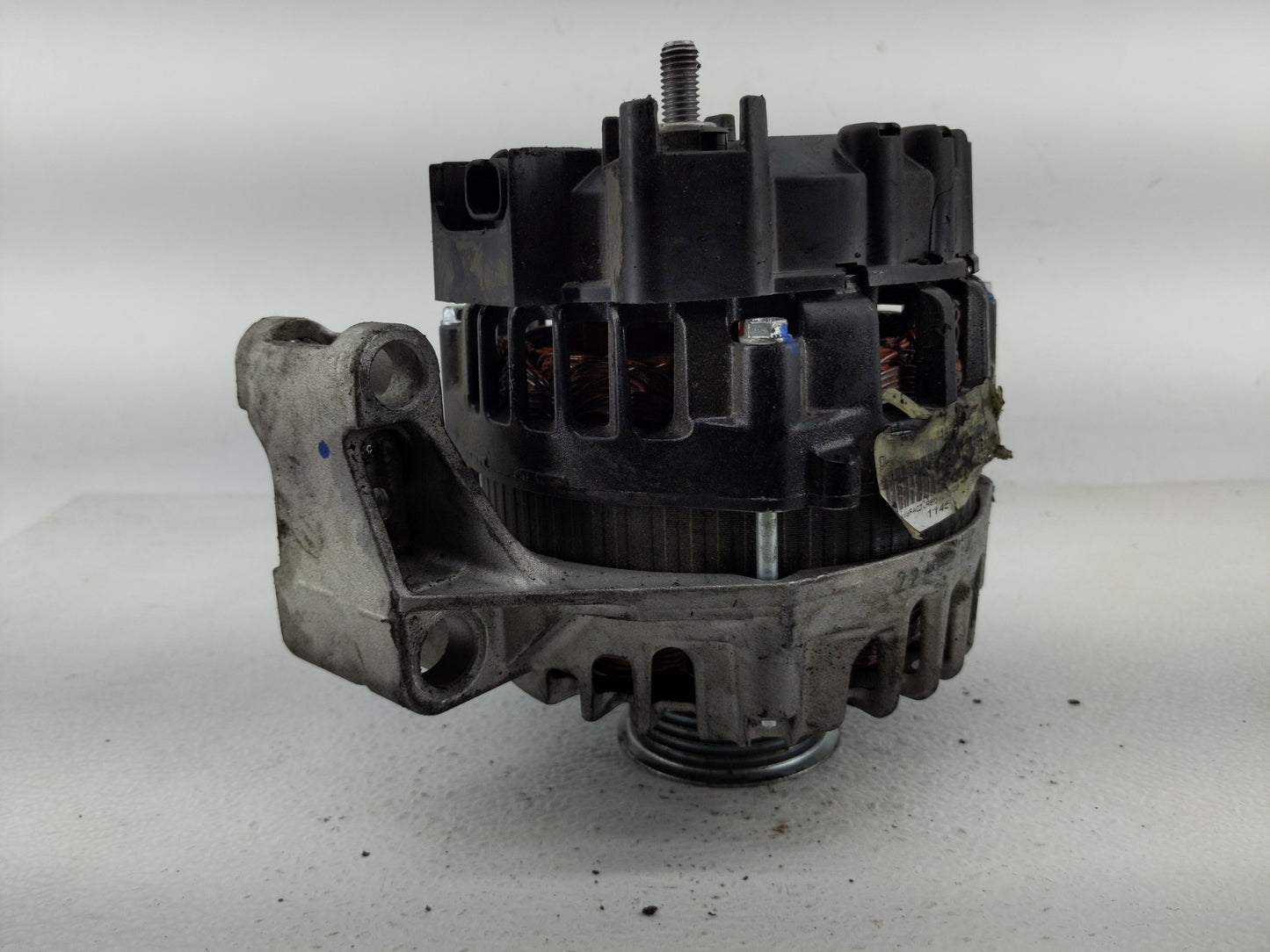 2010-2012 Chevrolet Equinox Alternator Replacement Generator Charging Assembly Engine OEM P/N:2650743 A 13502585 Fits OEM Us