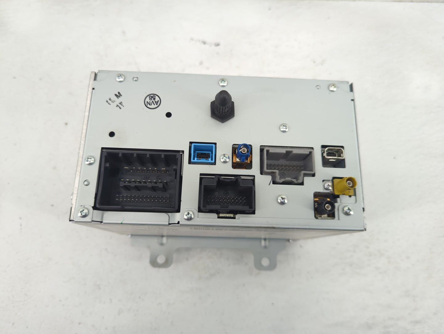 2011 Chevrolet Equinox Radio AM FM Cd Player Receiver Replacement P/N:22744758 Fits Fits 2010 OEM Used Auto Parts - Oemuseda