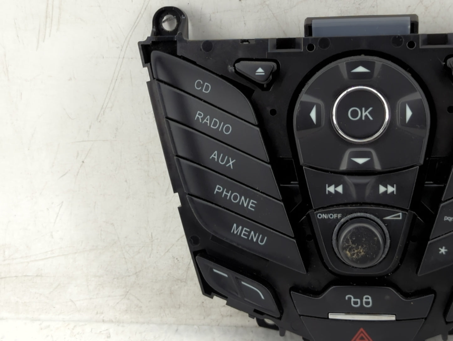 2010-2017 Chevrolet Equinox Radio Control Panel - Oemusedautoparts1.com
