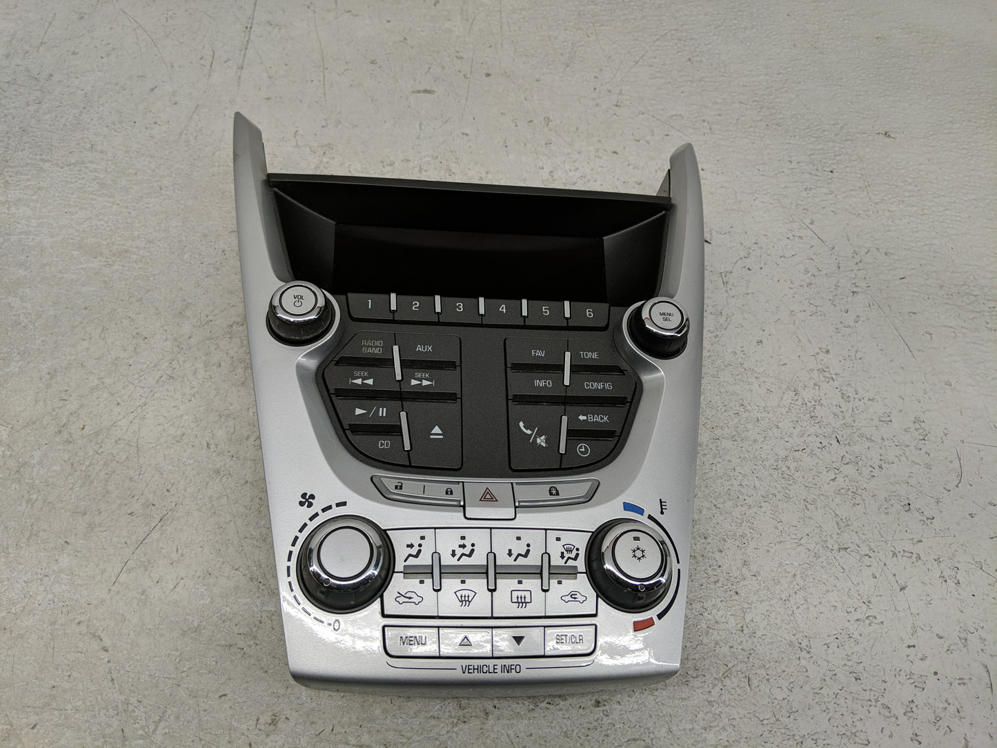 2010-2011 Chevrolet Equinox Radio Control Panel - Oemusedautoparts1.com