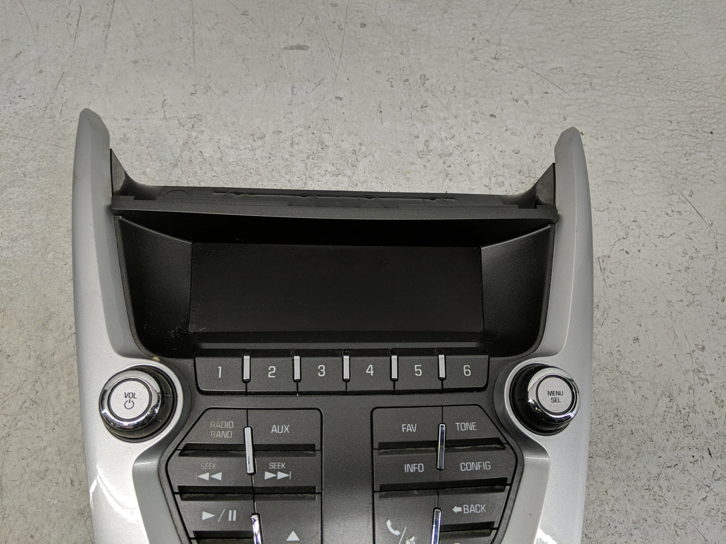2010-2011 Chevrolet Equinox Radio Control Panel - Oemusedautoparts1.com