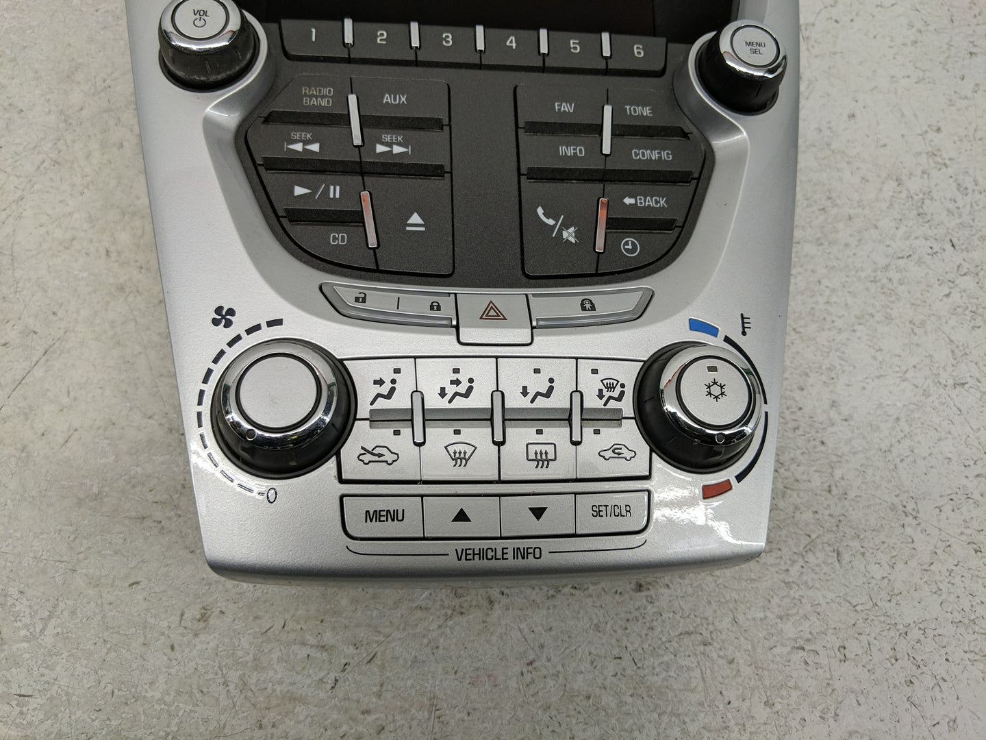 2010-2011 Chevrolet Equinox Radio Control Panel - Oemusedautoparts1.com