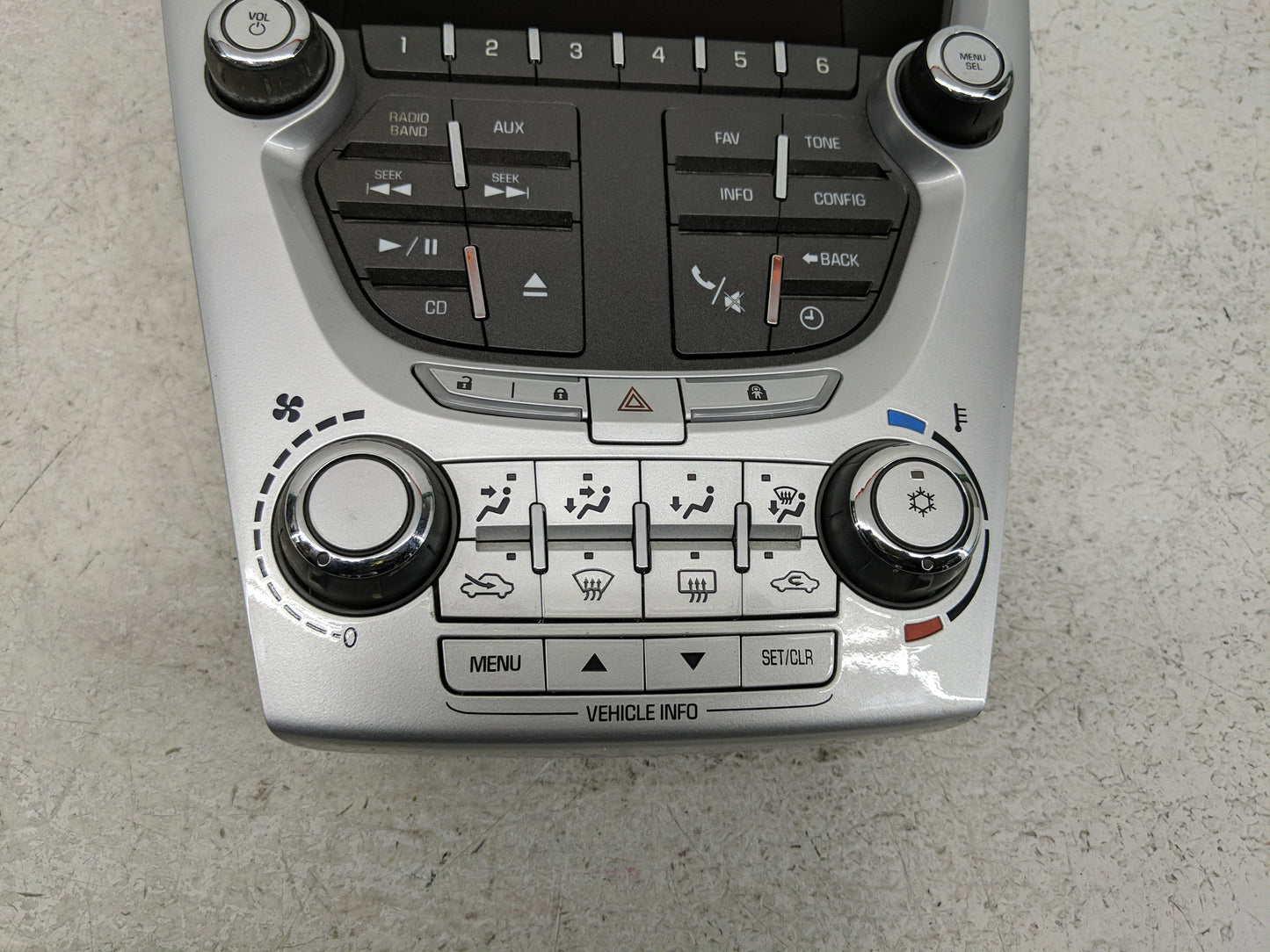 2010-2011 Chevrolet Equinox Radio Control Panel - Oemusedautoparts1.com