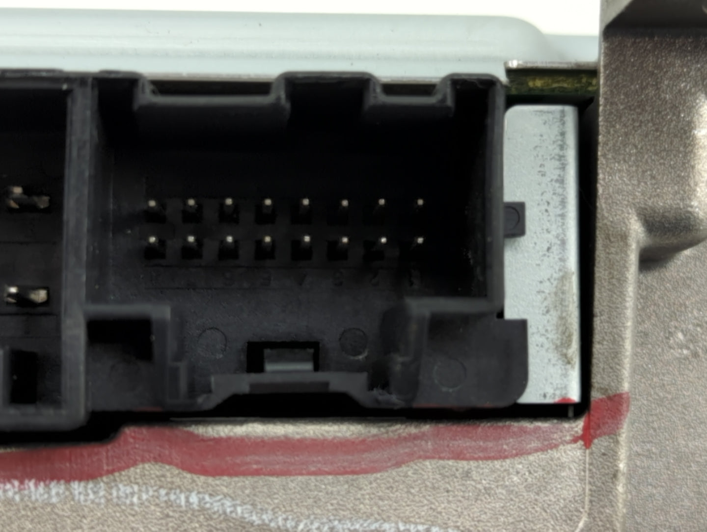2010-2017 Chevrolet Equinox Radio AM FM Cd Player Receiver Replacement P/N:20880431 Fits OEM Used Auto Parts - Oemusedautopa