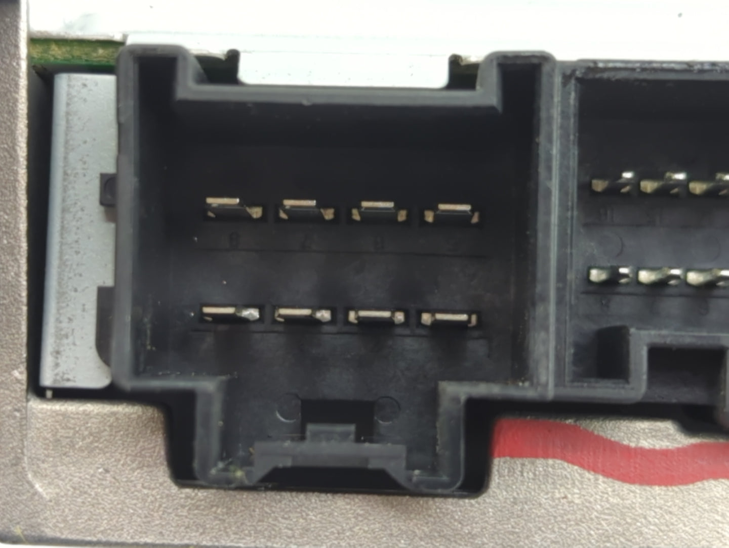 2010-2017 Chevrolet Equinox Radio AM FM Cd Player Receiver Replacement P/N:20880431 Fits OEM Used Auto Parts - Oemusedautopa