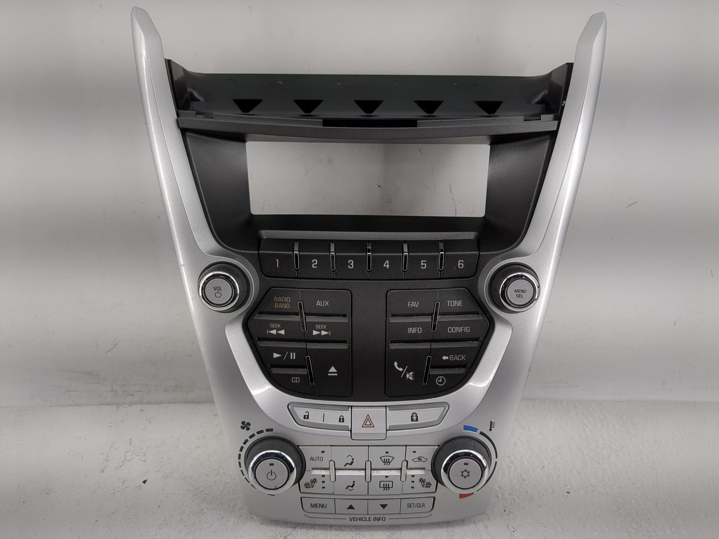 2010-2011 Chevrolet Equinox Radio Control Panel - Oemusedautoparts1.com