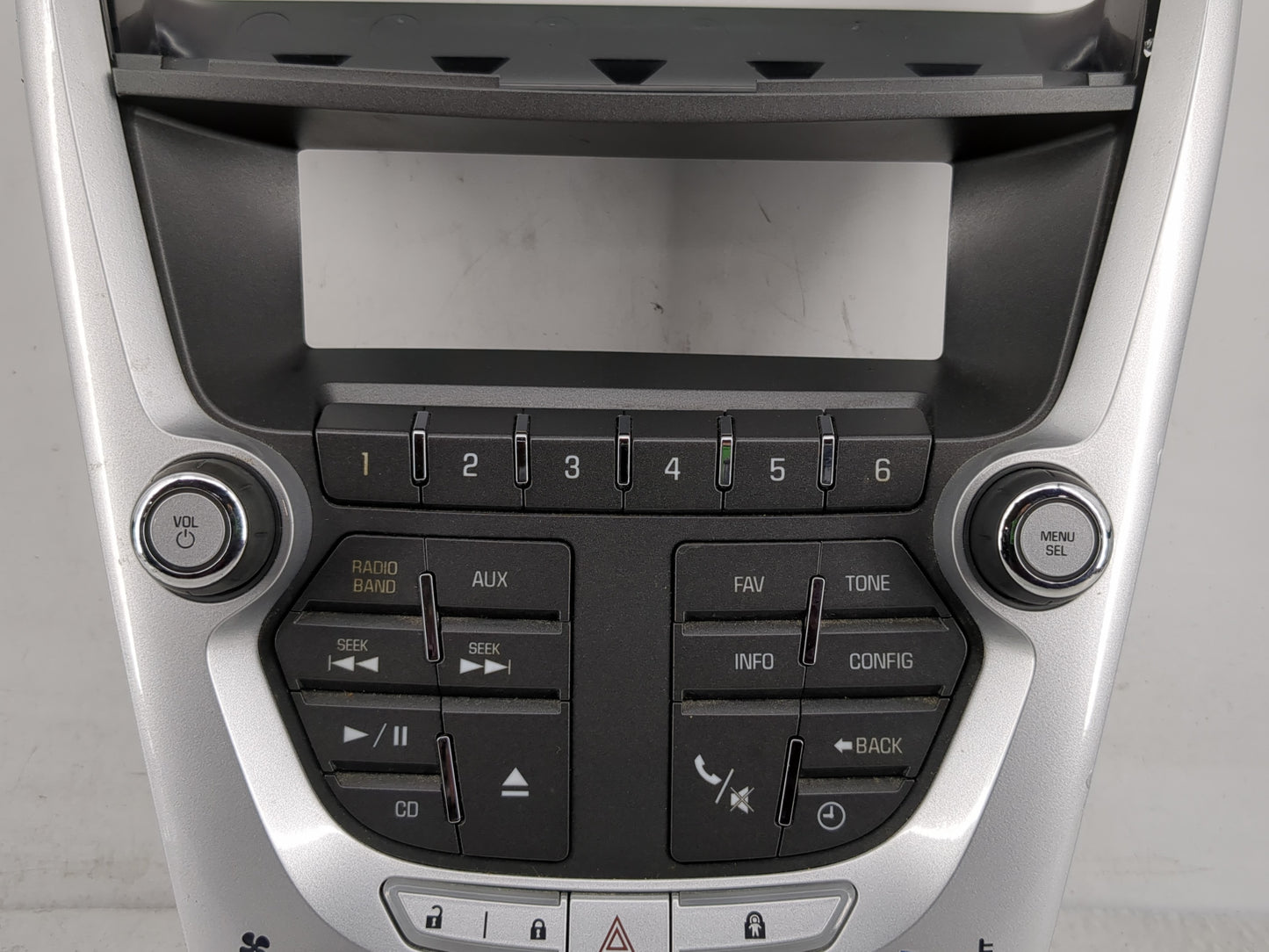 2010-2011 Chevrolet Equinox Radio Control Panel - Oemusedautoparts1.com
