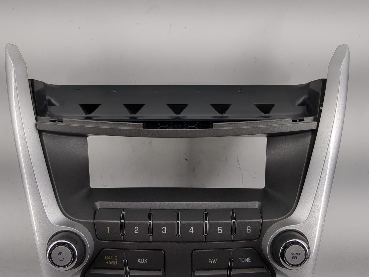 2010-2011 Chevrolet Equinox Radio Control Panel - Oemusedautoparts1.com