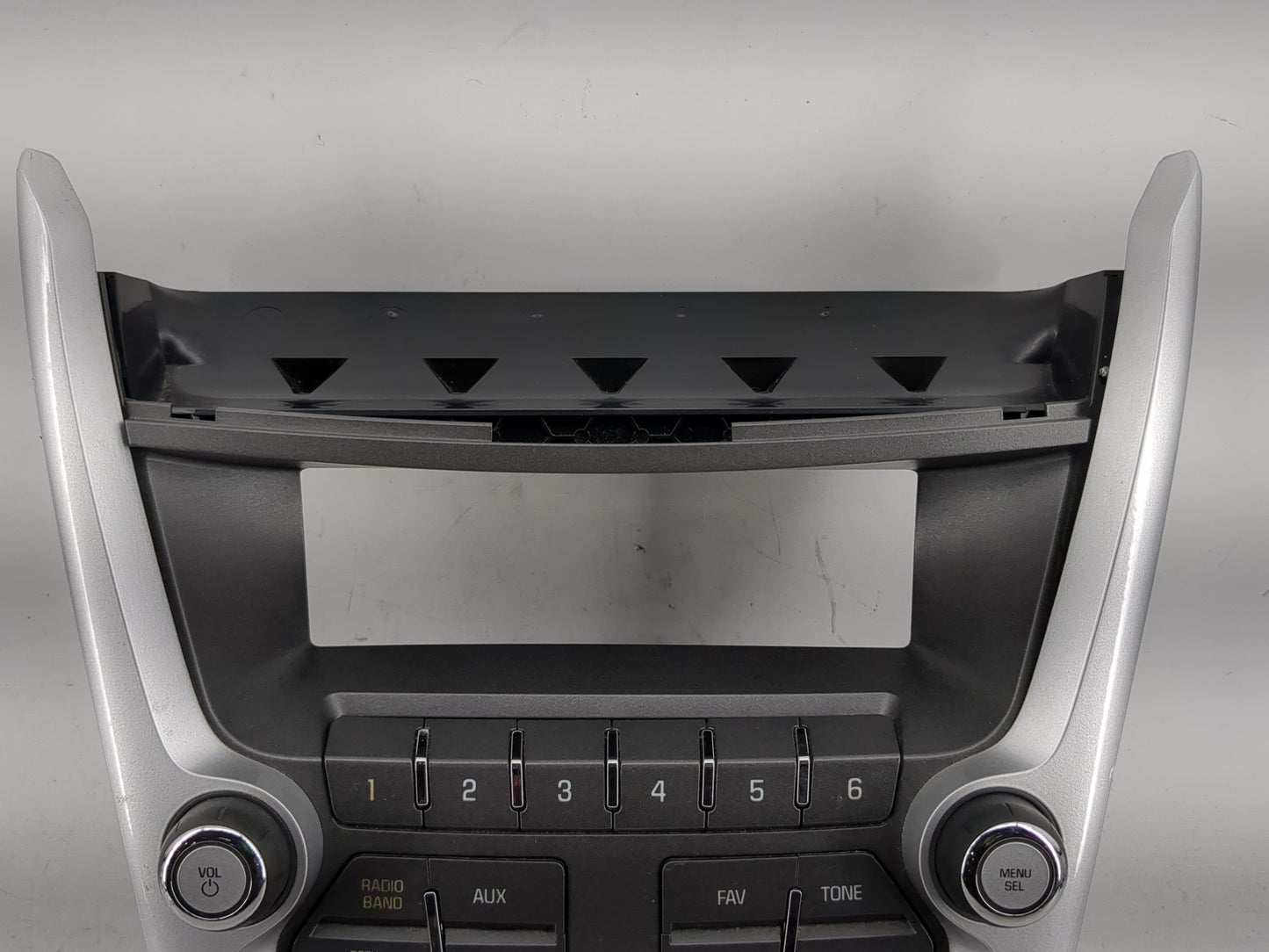 2010-2011 Chevrolet Equinox Radio Control Panel - Oemusedautoparts1.com