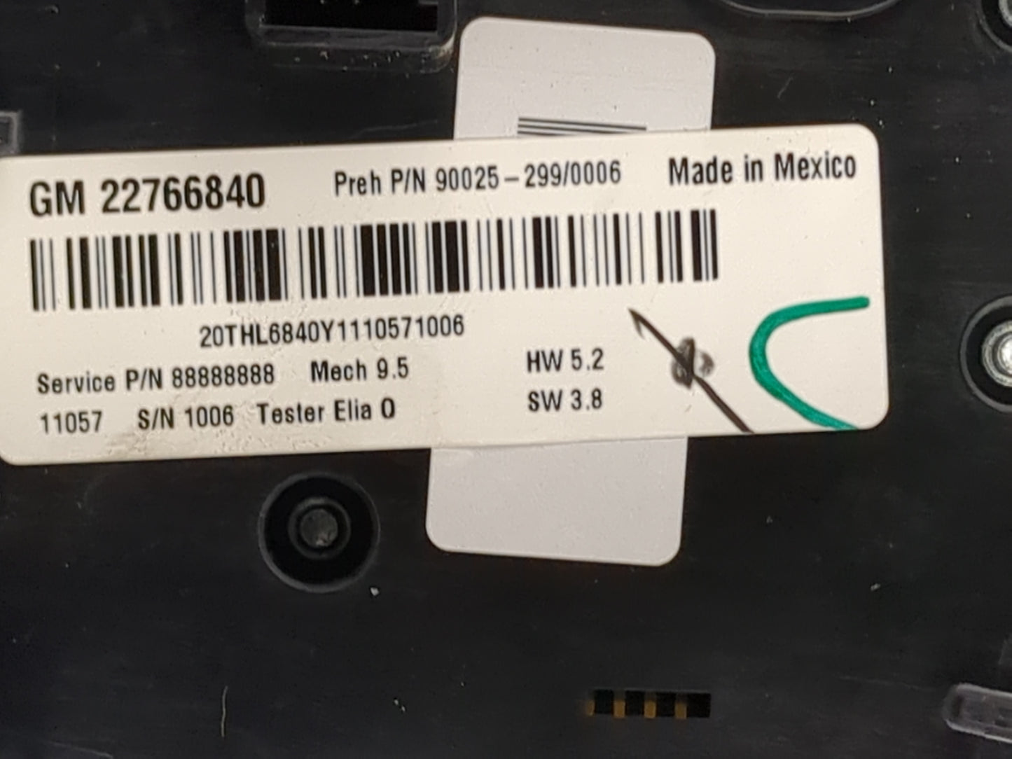 2010-2011 Chevrolet Equinox Radio Control Panel - Oemusedautoparts1.com