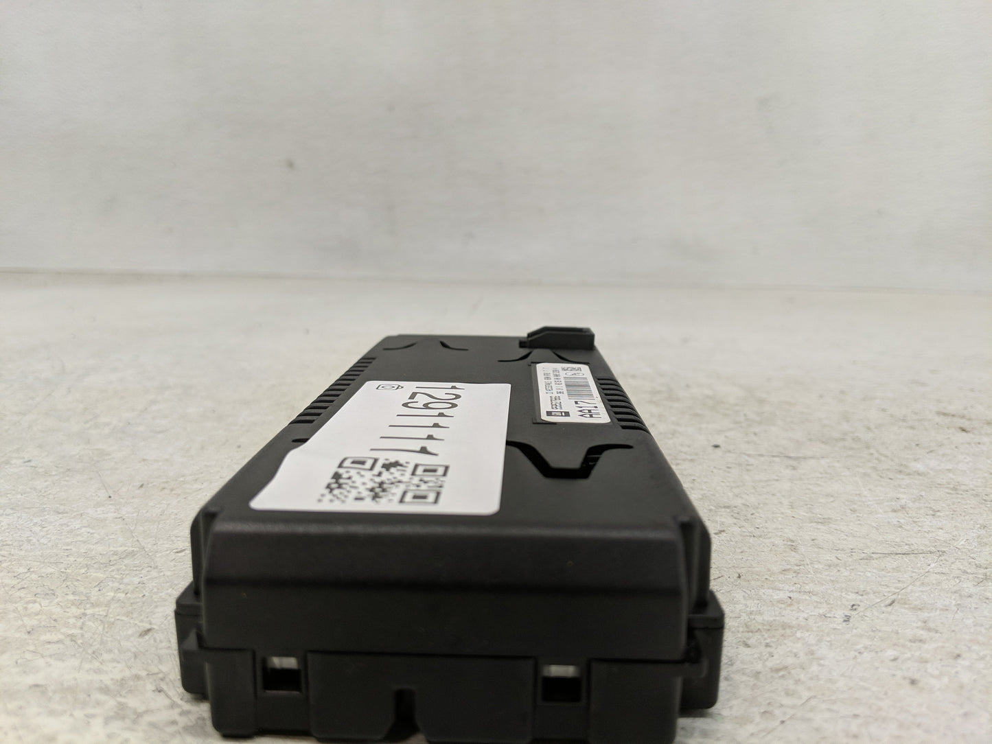 2011 Chevrolet Equinox Information-gps-tv Control Module 95952766g - Oemusedautoparts1.com
