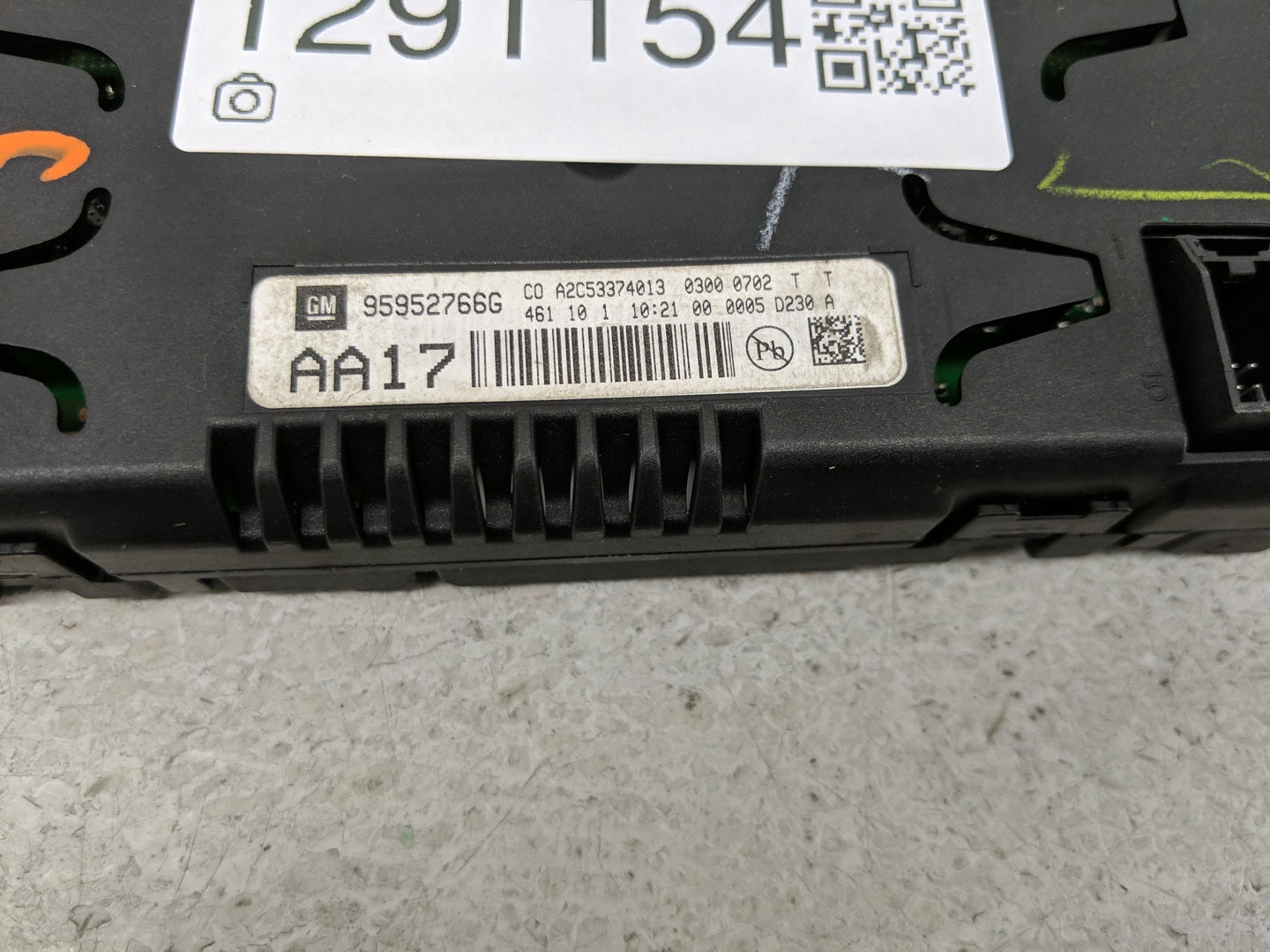 2010-2015 Chevrolet Equinox Information Display Screen - Oemusedautoparts1.com