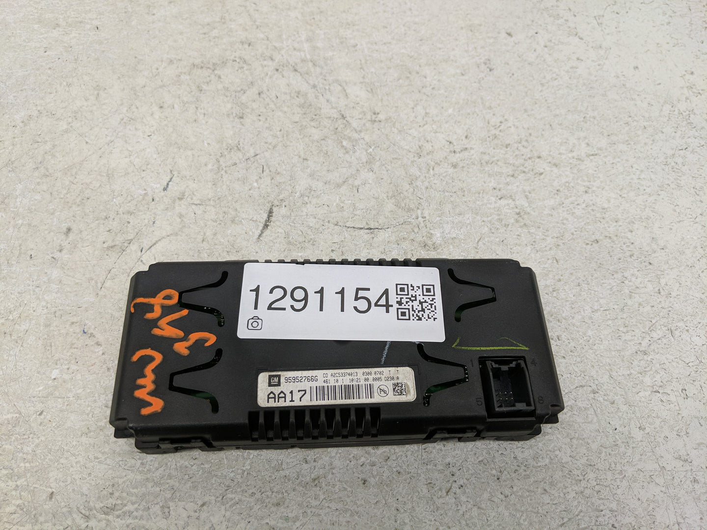 2010-2015 Chevrolet Equinox Information Display Screen - Oemusedautoparts1.com