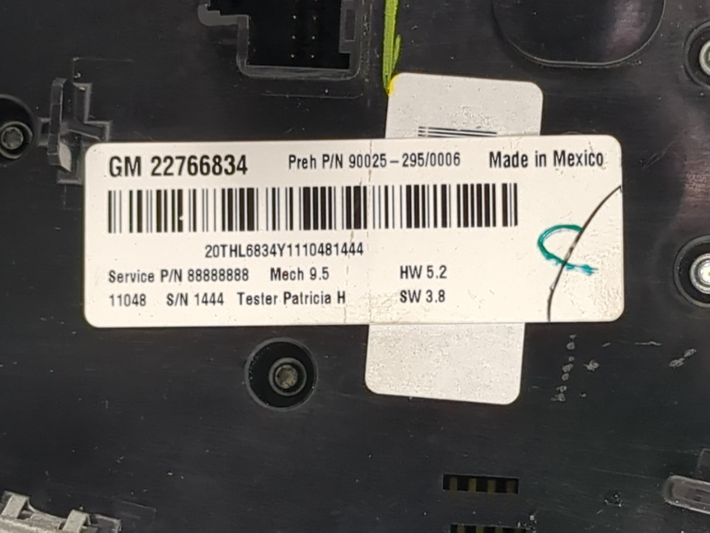 2010-2011 Chevrolet Equinox Radio Control Panel - Oemusedautoparts1.com