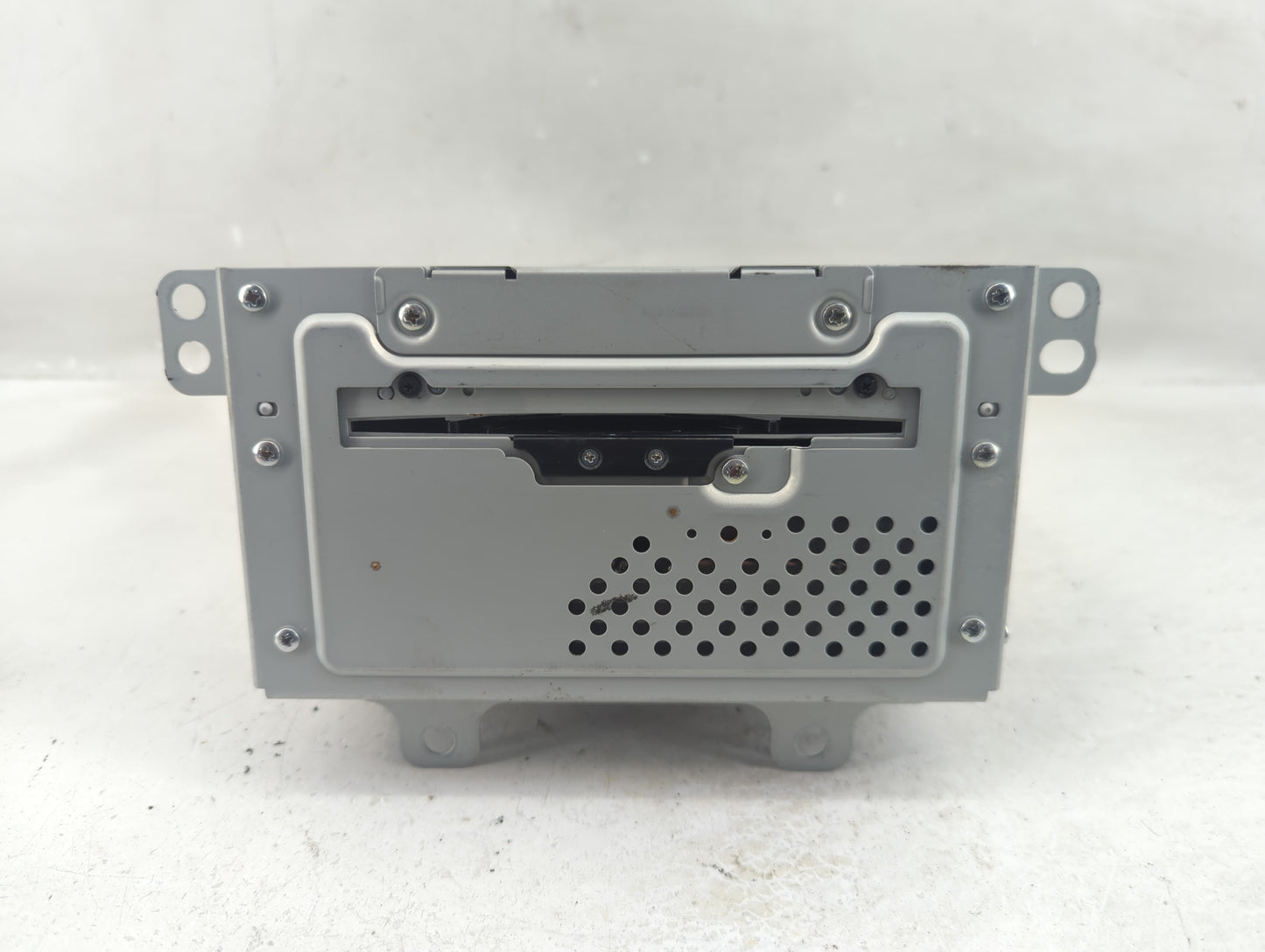 2011 Chevrolet Equinox Radio AM FM Cd Player Receiver Replacement P/N:22744758 Fits Fits 2010 OEM Used Auto Parts - Oemuseda