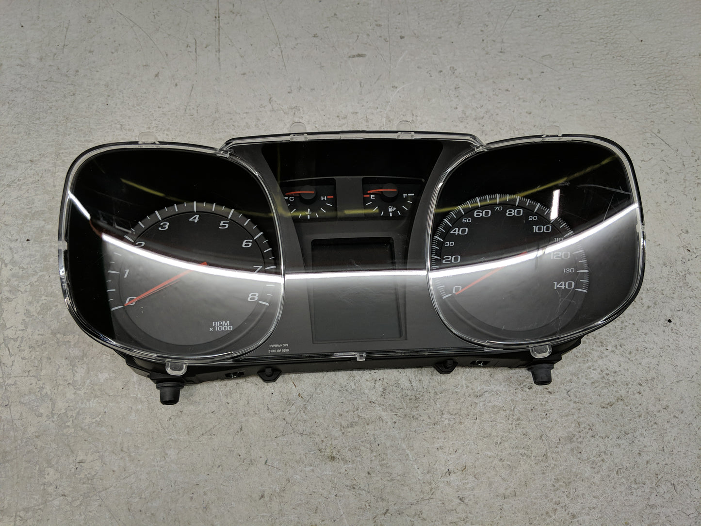 2011 Chevrolet Equinox Instrument Cluster Speedometer Gauges P/N:812703197 20978079 Fits OEM Used Auto Parts - Oemusedautopa