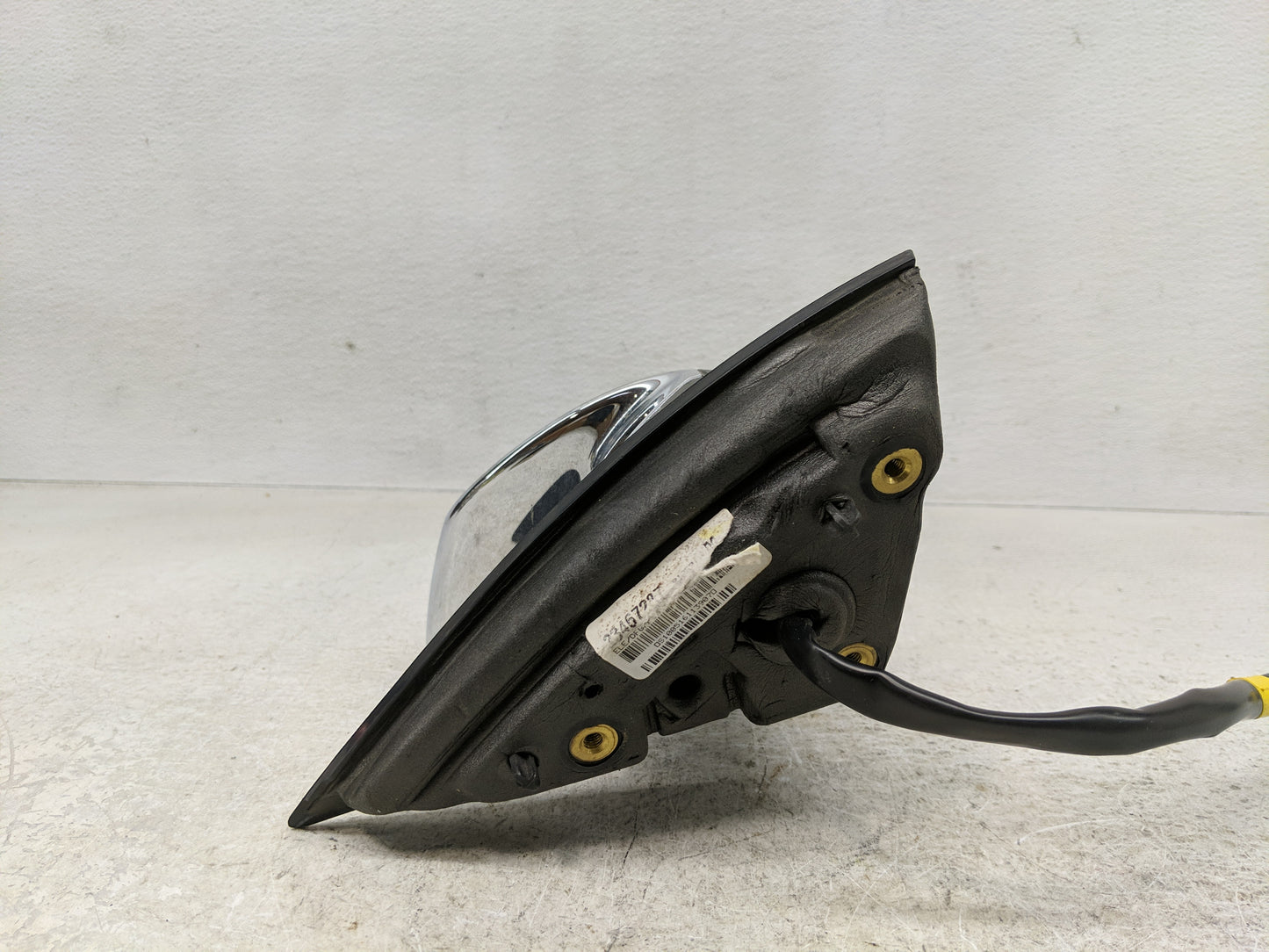 2011-2013 Chevrolet Equinox Driver Side View Mirror - Left Door Mirror OEM Used - Oemusedautoparts1.com