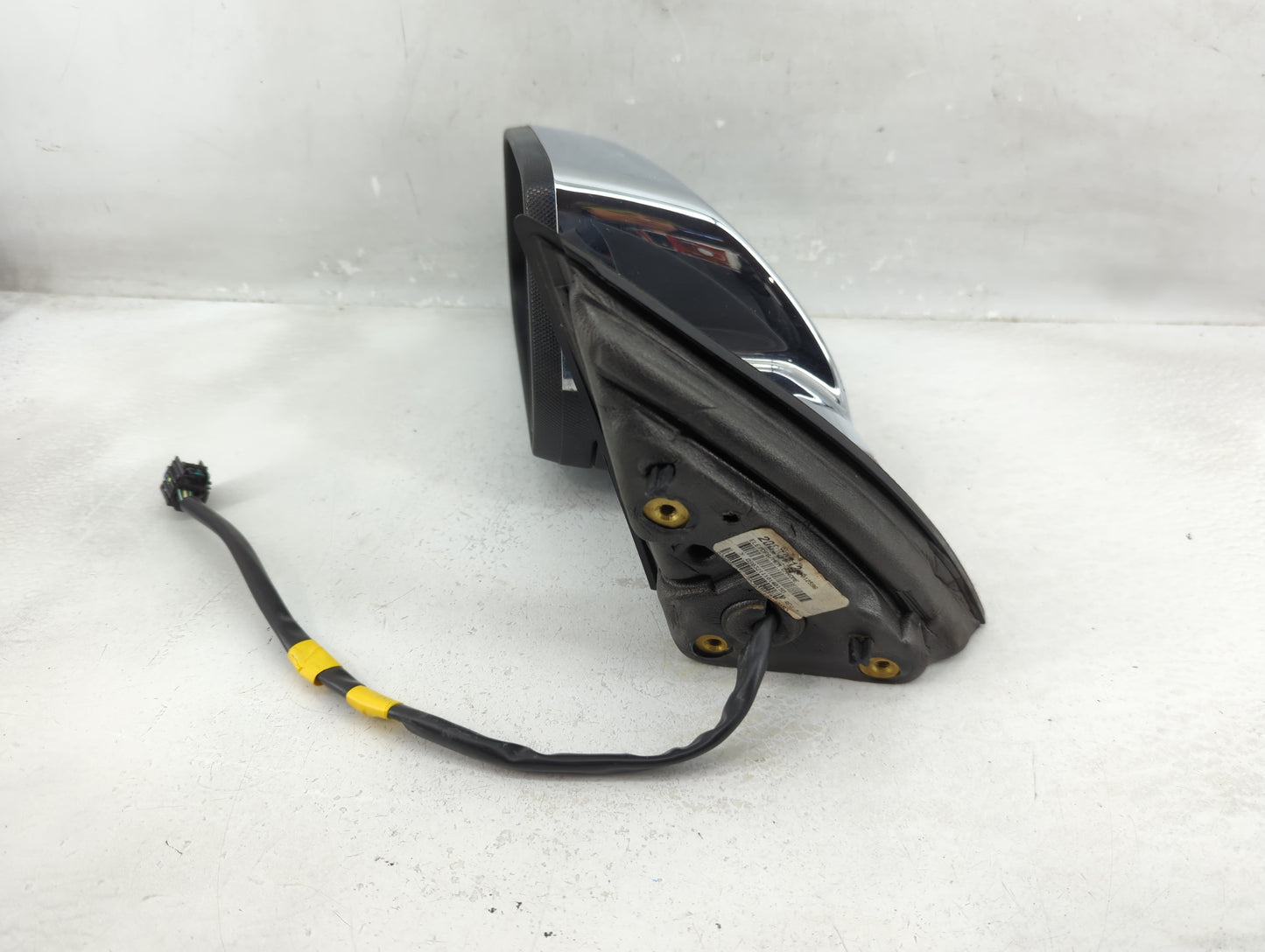 2010-2011 Chevrolet Equinox Driver Side View Mirror - Left Door Mirror OEM Used - Oemusedautoparts1.com