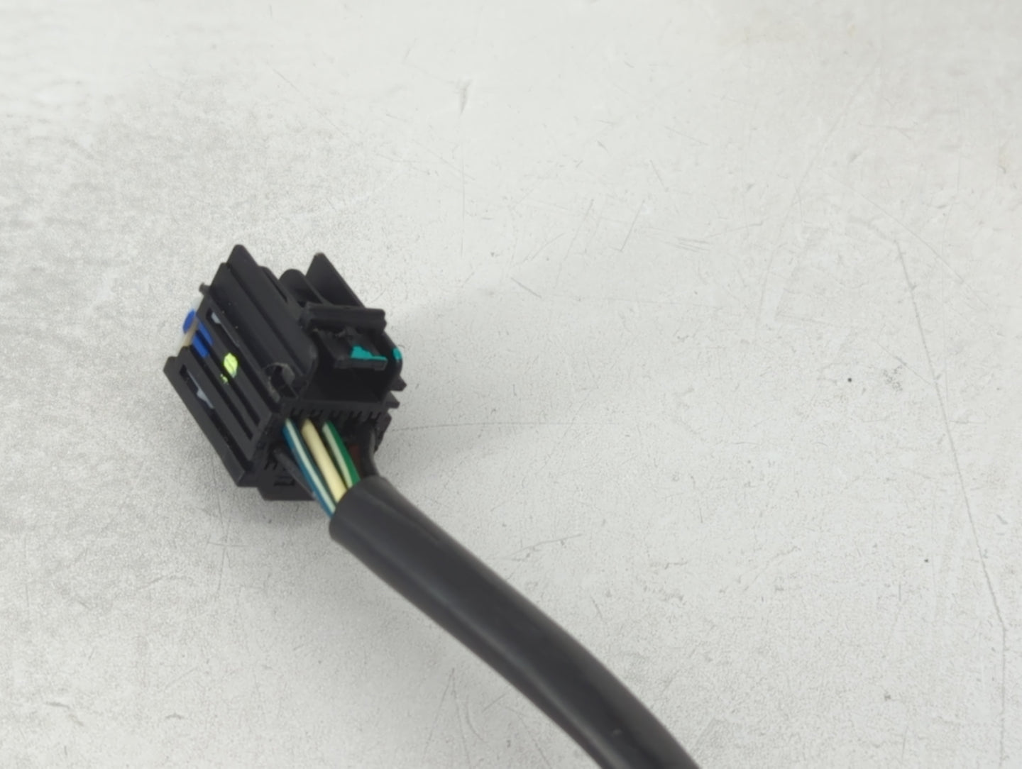 2010-2011 Chevrolet Equinox Driver Side View Mirror - Left Door Mirror OEM Used - Oemusedautoparts1.com