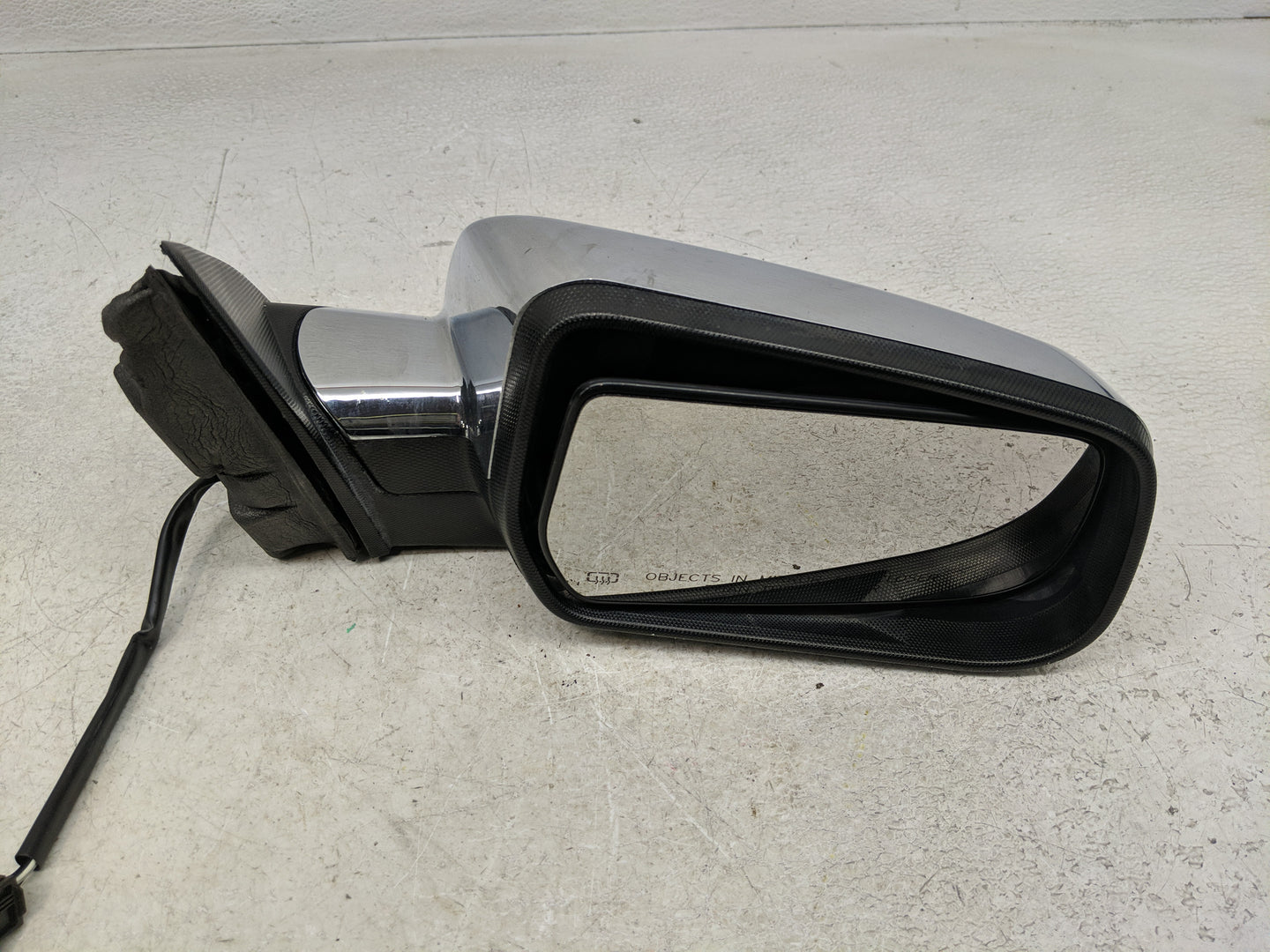 2010-2011 Chevrolet Equinox Passenger Side View Mirror - Right Door Mirror OEM Used - Oemusedautoparts1.com