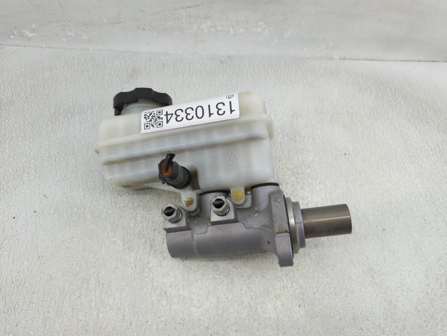 2011-2017 Chevrolet Equinox Brake Master Cylinder - Oemusedautoparts1.com
