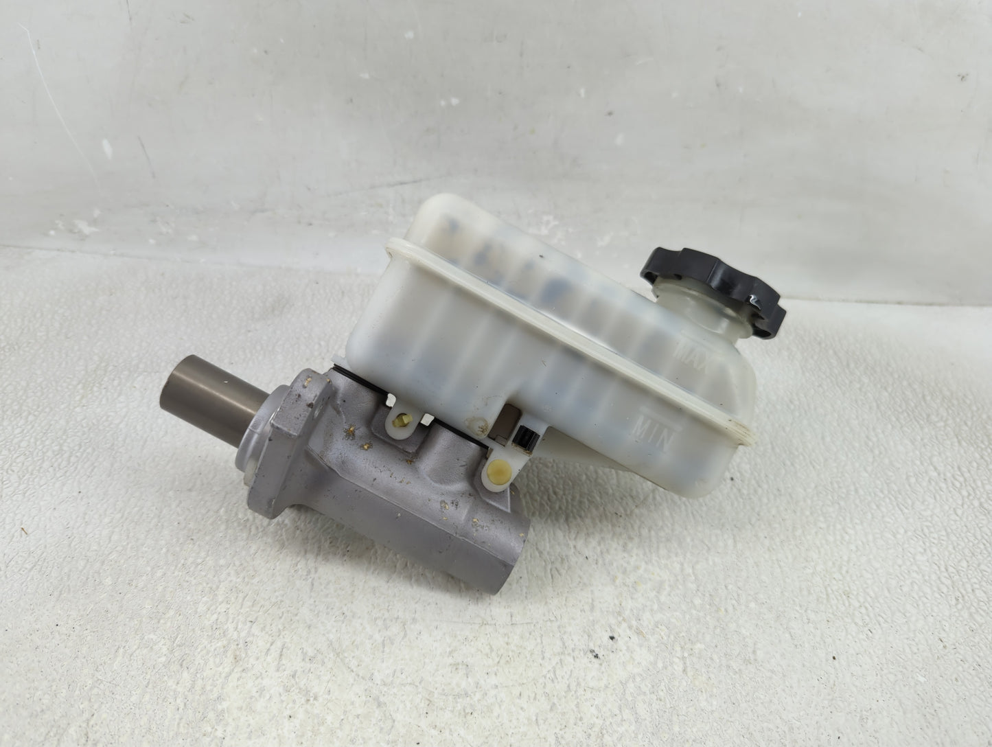 2011-2017 Chevrolet Equinox Brake Master Cylinder - Oemusedautoparts1.com