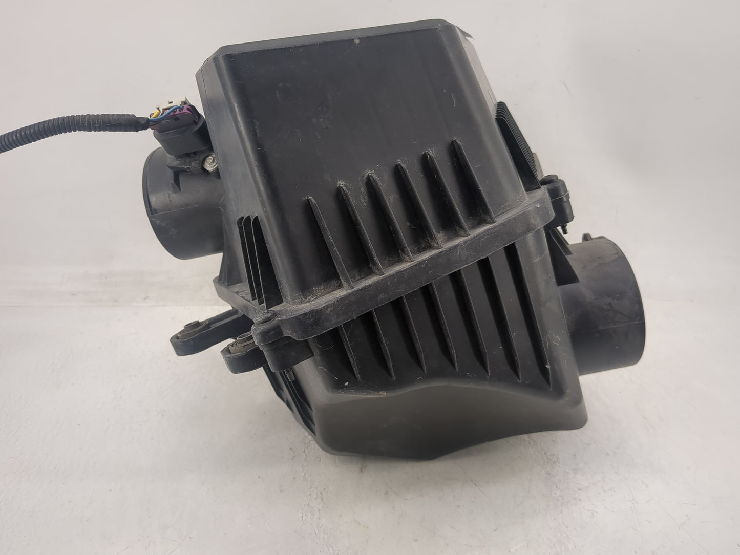 2010-2011 Chevrolet Equinox Air Cleaner Intake-duct Hose Tube - Oemusedautoparts1.com