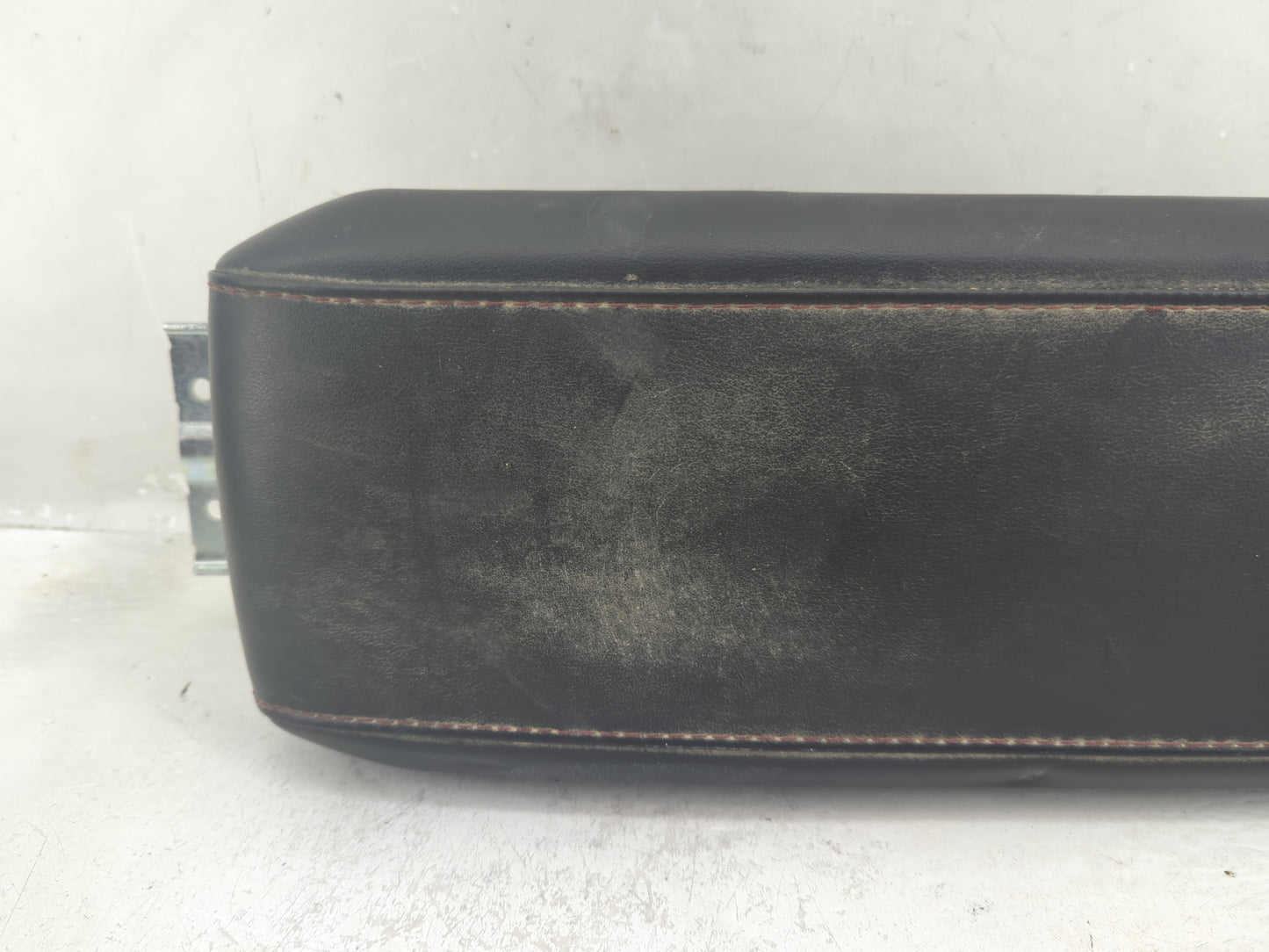 2011 Chevrolet Equinox Center Console Armrest Cover Lid Fits OEM Used Auto Parts - Oemusedautoparts1.com