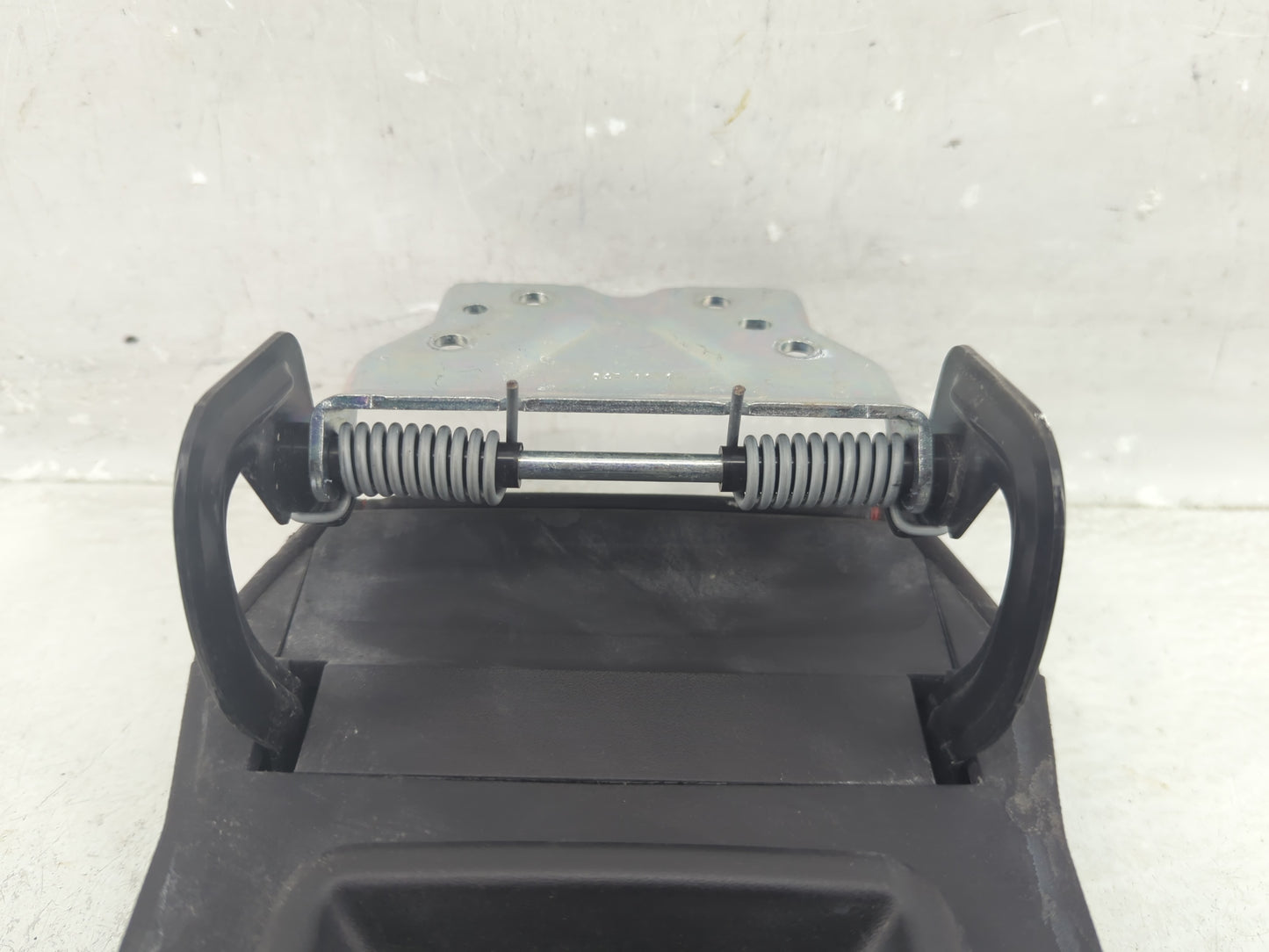 2011 Chevrolet Equinox Center Console Armrest Cover Lid Fits OEM Used Auto Parts - Oemusedautoparts1.com
