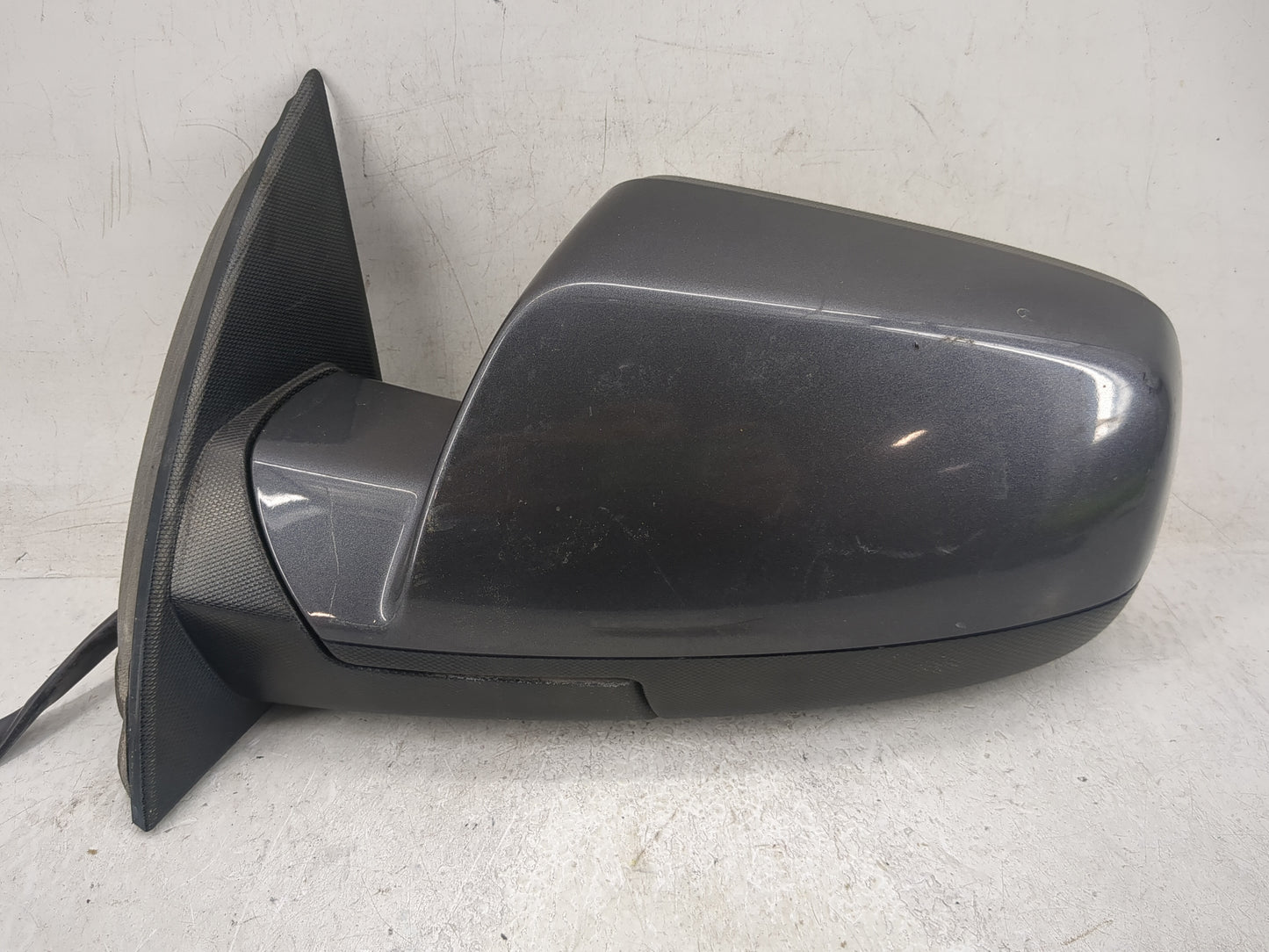 2010-2011 Chevrolet Equinox Driver Side View Mirror - Left Door Mirror OEM Used - Oemusedautoparts1.com