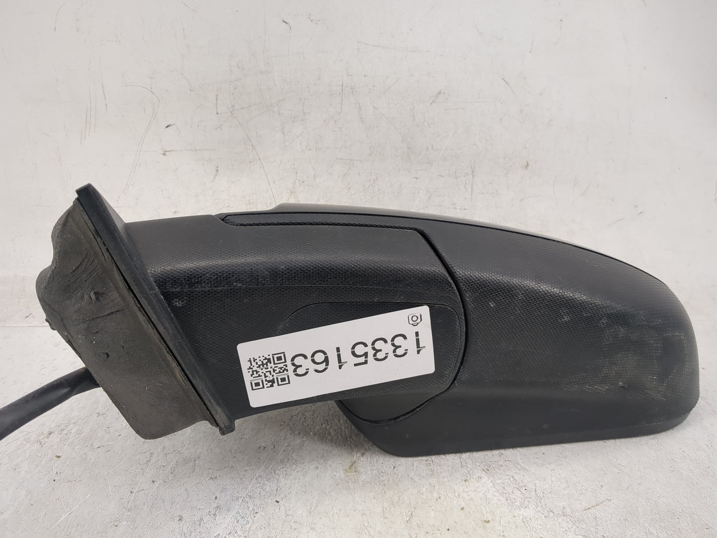 2010-2011 Chevrolet Equinox Driver Side View Mirror - Left Door Mirror OEM Used - Oemusedautoparts1.com